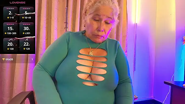 girl_amada's cam snapshot