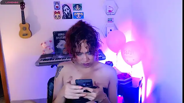 AdelineEsposito live sex cam