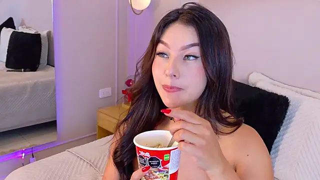 OlayaCooper live sex cam