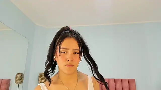 tati_saldarriaga's cam snapshot