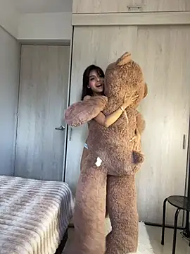 ZaraLuuv's cam snapshot