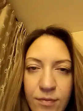 KattyLuuu's cam snapshot