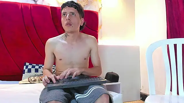 ESTEBAN_2102 live sex cam