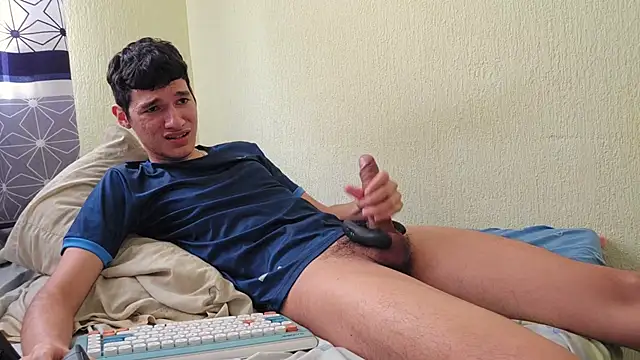 LeonS_20cm's cam snapshot