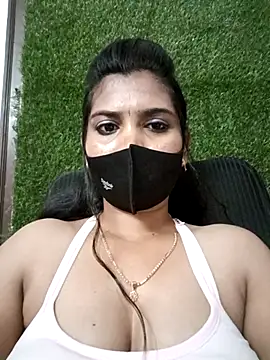 Nithyatamil's cam snapshot