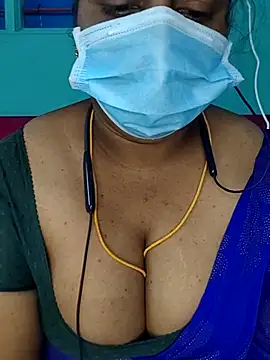 TamilSembaruthi143's cam snapshot