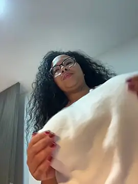 XMara live sex cam