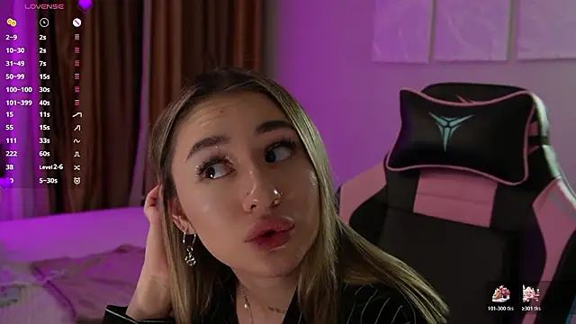 Fiona-Love's cam snapshot