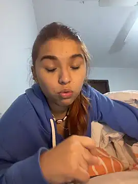 baddieasiantv's cam snapshot