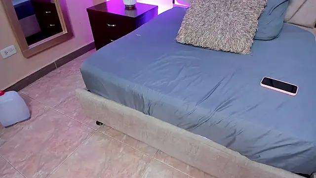 VaiaLowell's cam snapshot