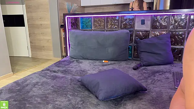 Love-me-miss live sex cam