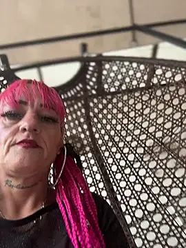 Karolaiin_LS's cam snapshot