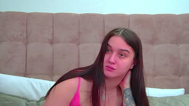 ChristinaMilton live sex cam