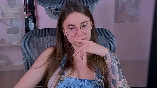 _AnnaStark_'s cam snapshot