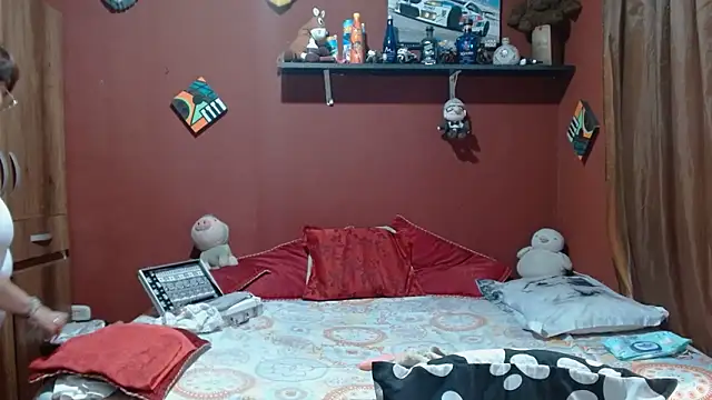 Sasharosee2's cam snapshot