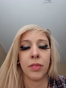 AmethystFoxx live sex cam