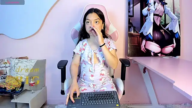 CharlotteMuller live sex cam