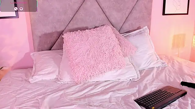 Emilyh_ live sex cam