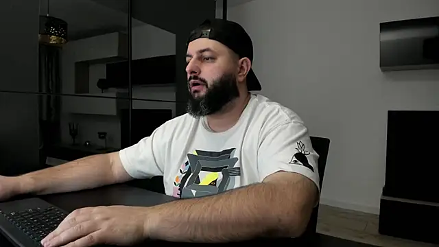 DravenPeak live sex cam