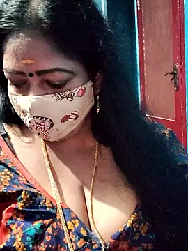 maniisha's cam snapshot