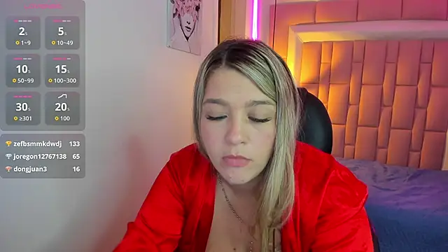 Amelia_Lopez24's cam snapshot