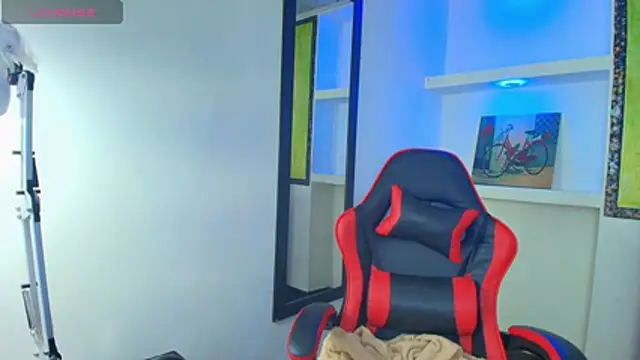 Charis_21's cam snapshot