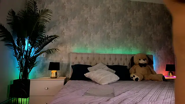 Rai_Raisa live sex cam