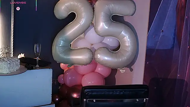 AylinMillerxs's cam snapshot