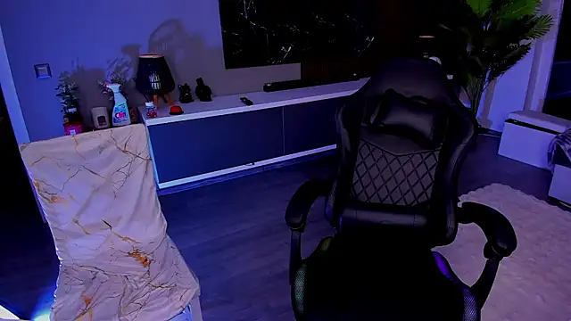 anemarieejolie's cam snapshot