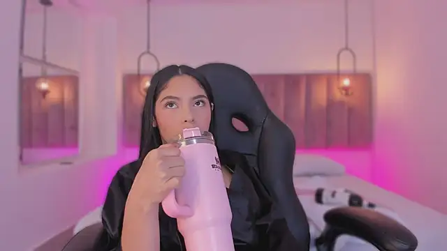 Haily_b's cam snapshot