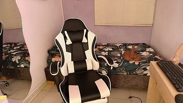 luna_desiree's cam snapshot