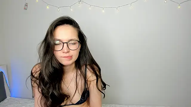 elina_syui's cam snapshot