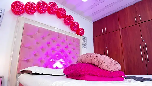 AllisonAdams_'s cam snapshot