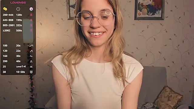 JoanBaggott live sex cam