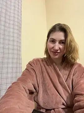 _Crystal_2's cam snapshot