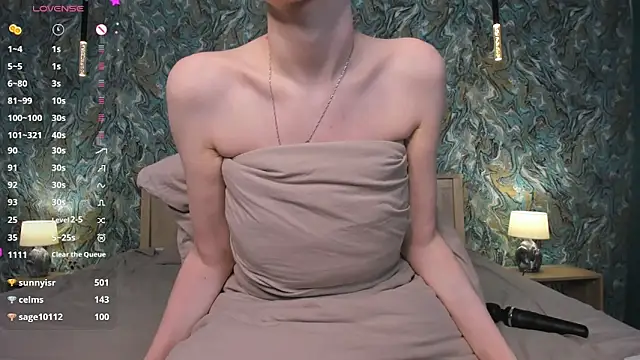 OdellaFrake's cam snapshot