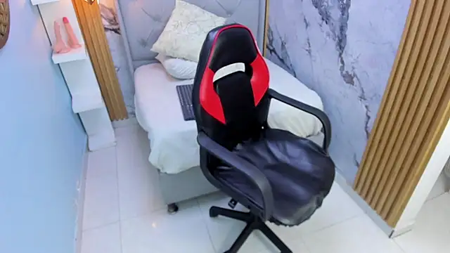 DARIAJACKSON1's cam snapshot