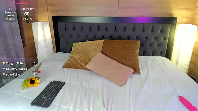 NiaVega's cam snapshot