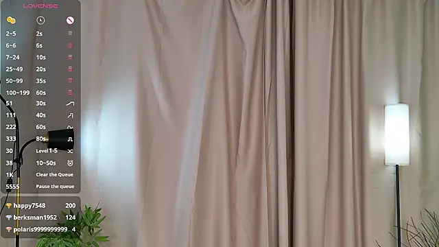 Playful_Lia's cam snapshot