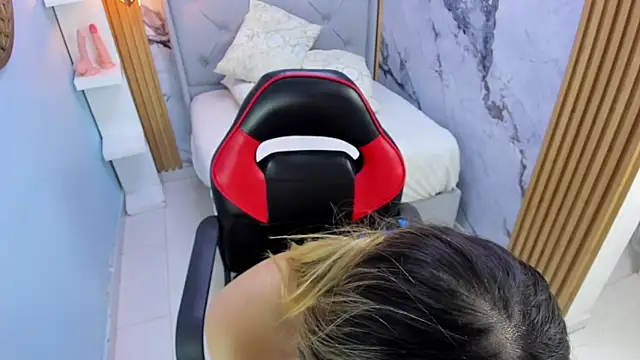 DARIAJACKSON1's cam snapshot