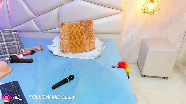 lulukawai16's cam snapshot