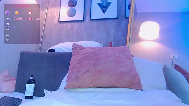 afrodita_smith08's cam snapshot