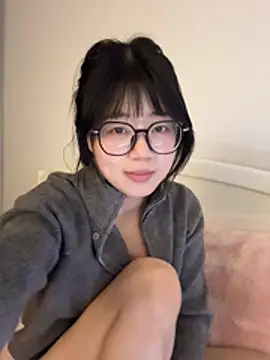 Ella-AAAAA live sex cam