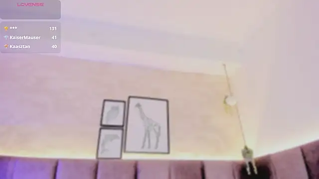 chloe_sullivannn's cam snapshot