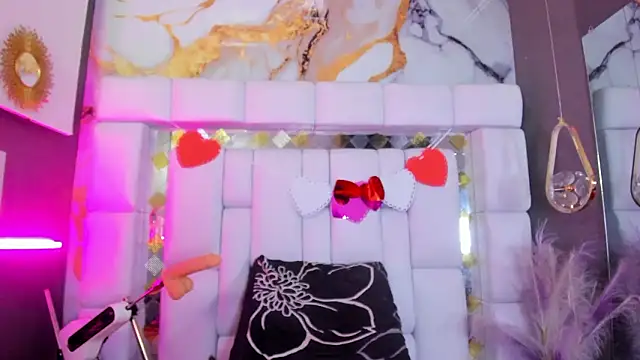 Natasha-Adams's cam snapshot