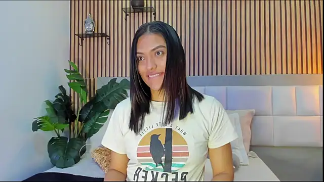 Georgia_Vega's cam snapshot