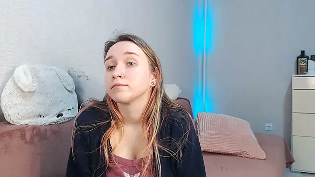 lovely_hayley's cam snapshot