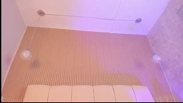 Ivana_Hall's cam snapshot