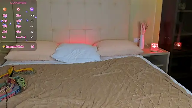 Rene_Shine's cam snapshot