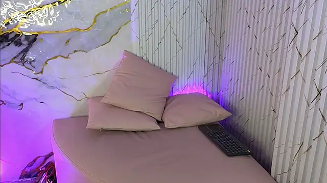 Tiphany_tay's cam snapshot